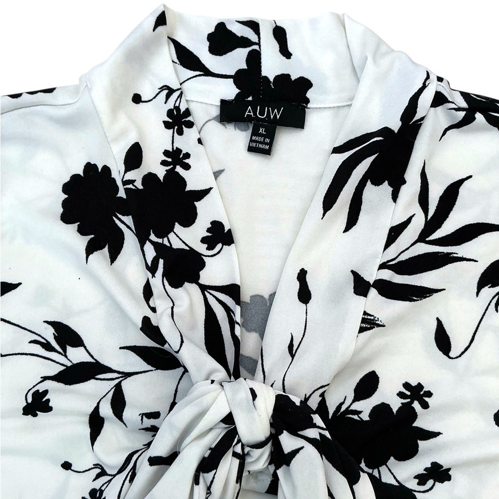 AUW Tie Front Blouse Long Sleeve Bold Floral Black White Women's Top Size XL - Picture 7 of 16